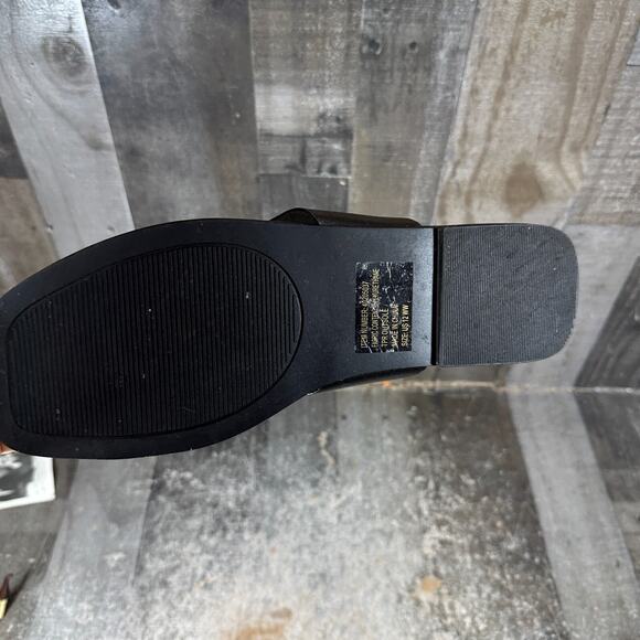 Torrid Square Toe Thong Cushioned Sandal Wide Width Black Women's 12WW - Picture 4 of 10